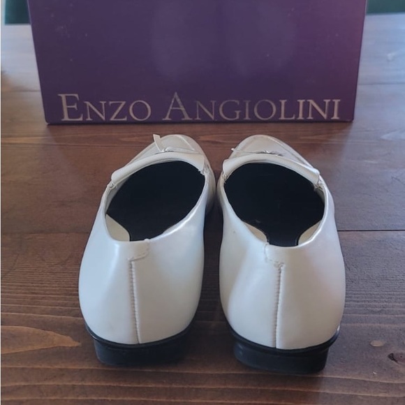 Enzo Angiolini white leather loafers flats pointy tassel - Picture 5 of 5